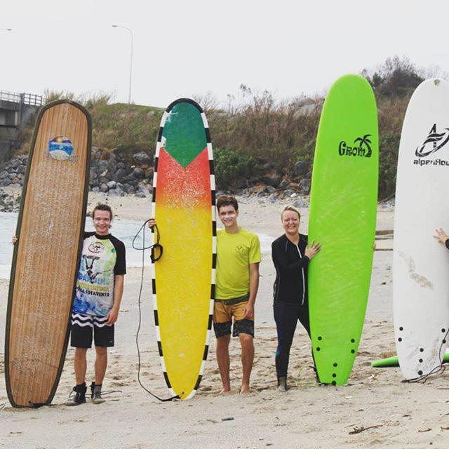 Tropical Surf House Okinawa Hotel อนนะ ภายนอก รูปภาพ