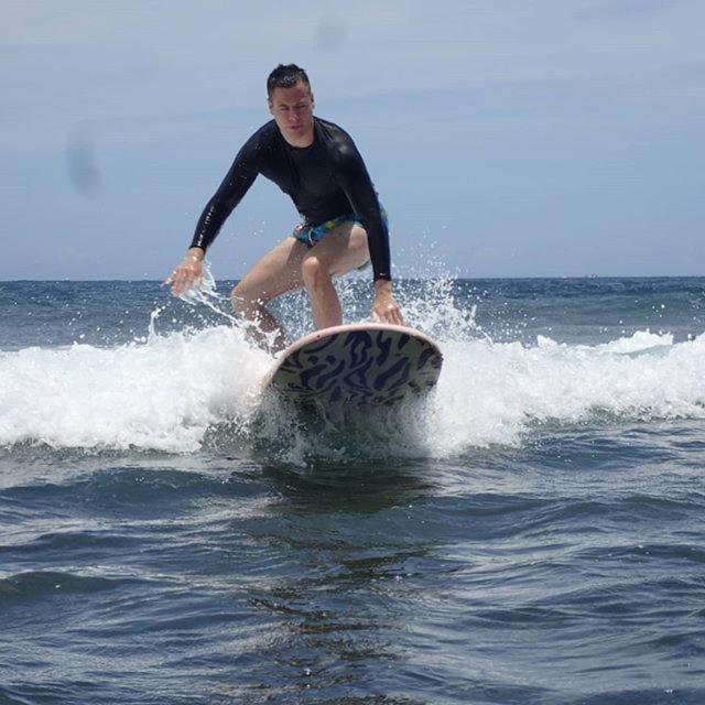 Tropical Surf House Okinawa Hotel อนนะ ภายนอก รูปภาพ