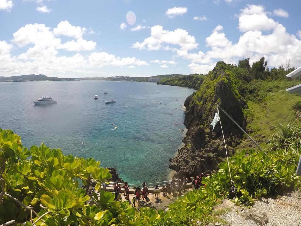 Tropical Surf House Okinawa Hotel อนนะ ภายนอก รูปภาพ