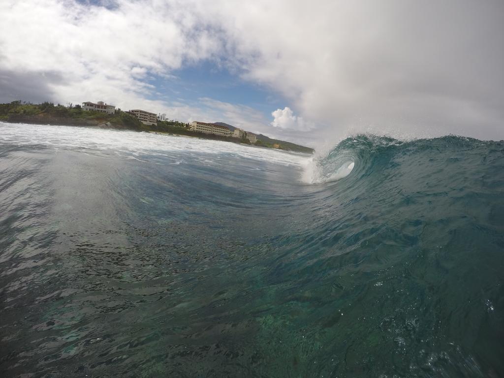 Tropical Surf House Okinawa Hotel อนนะ ภายนอก รูปภาพ