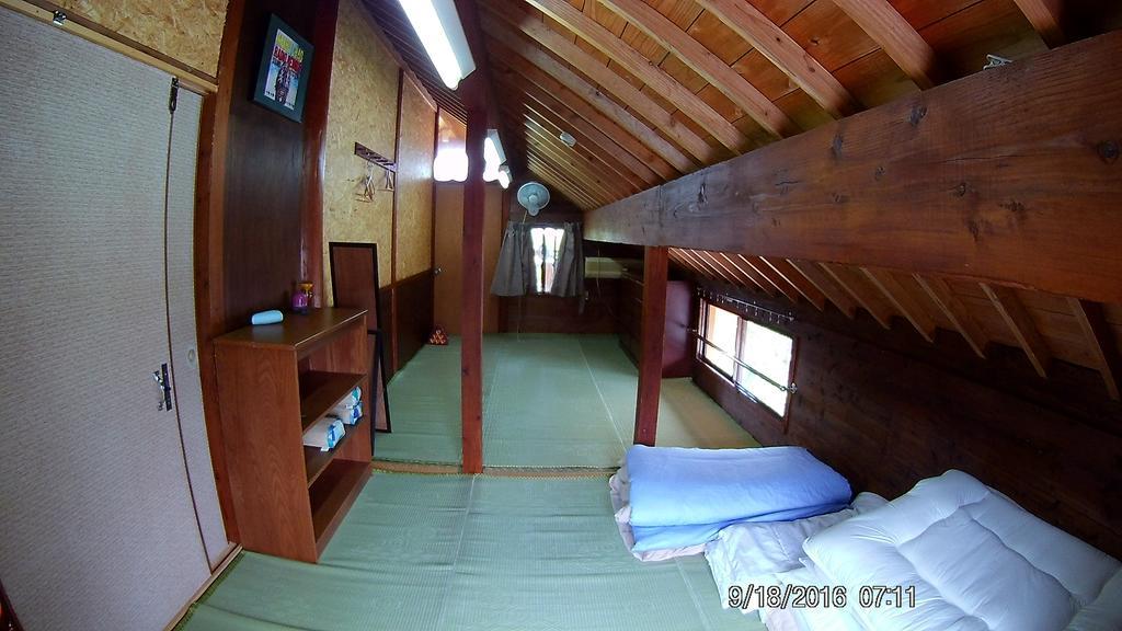 Tropical Surf House Okinawa Hotel อนนะ ภายนอก รูปภาพ