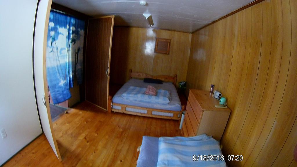 Tropical Surf House Okinawa Hotel อนนะ ภายนอก รูปภาพ
