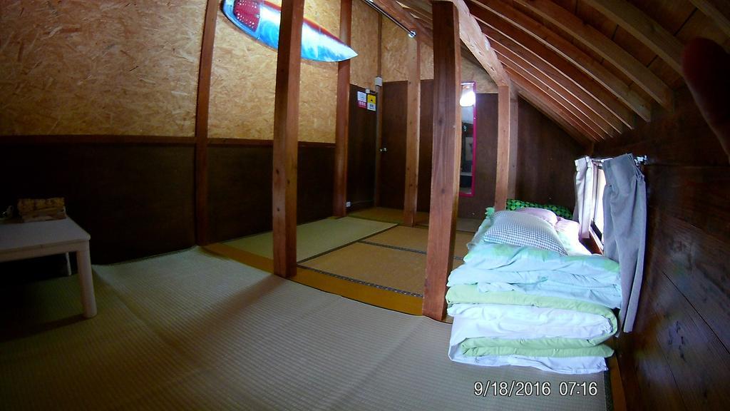 Tropical Surf House Okinawa Hotel อนนะ ภายนอก รูปภาพ