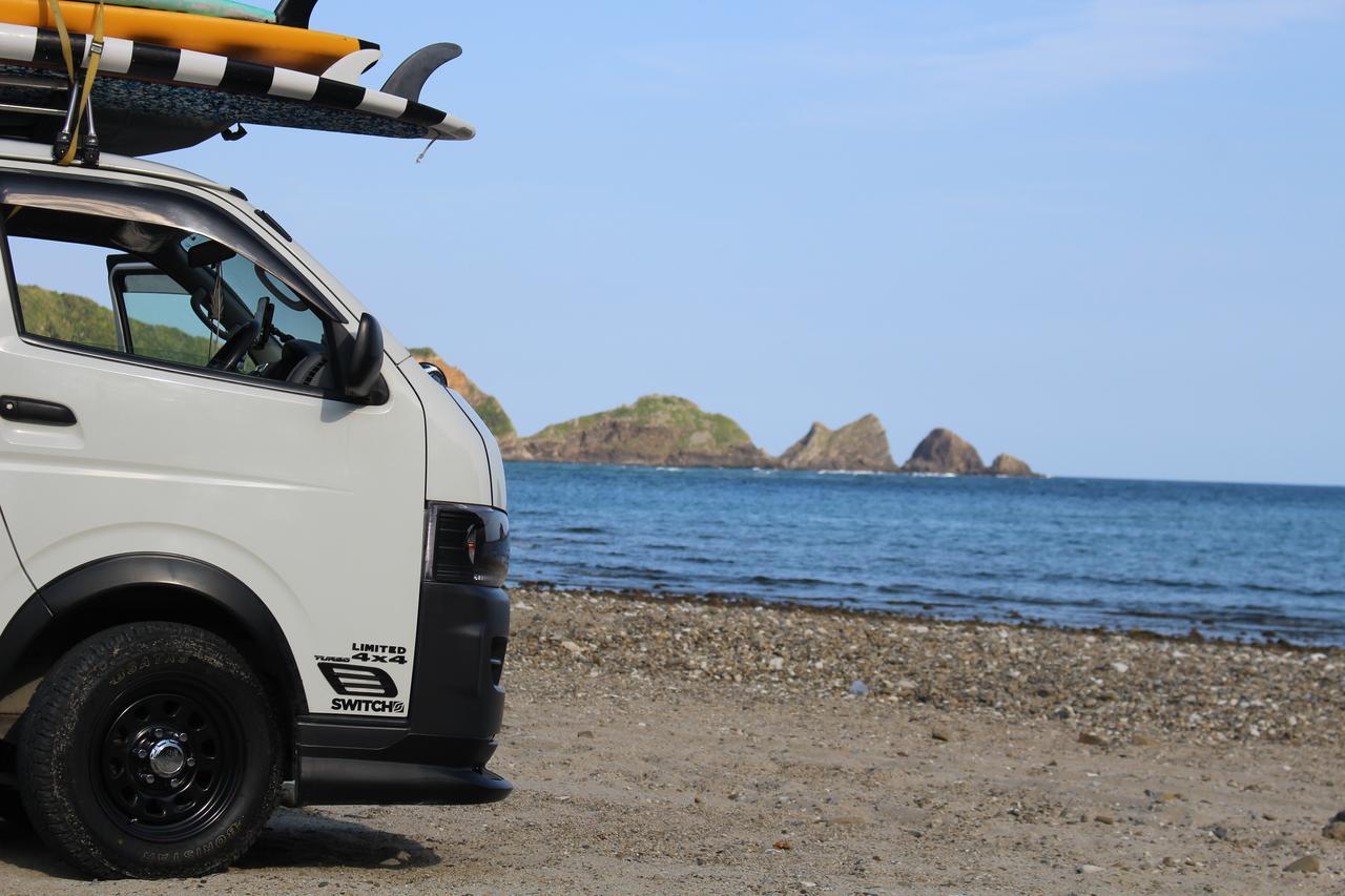 Tropical Surf House Okinawa Hotel อนนะ ภายนอก รูปภาพ