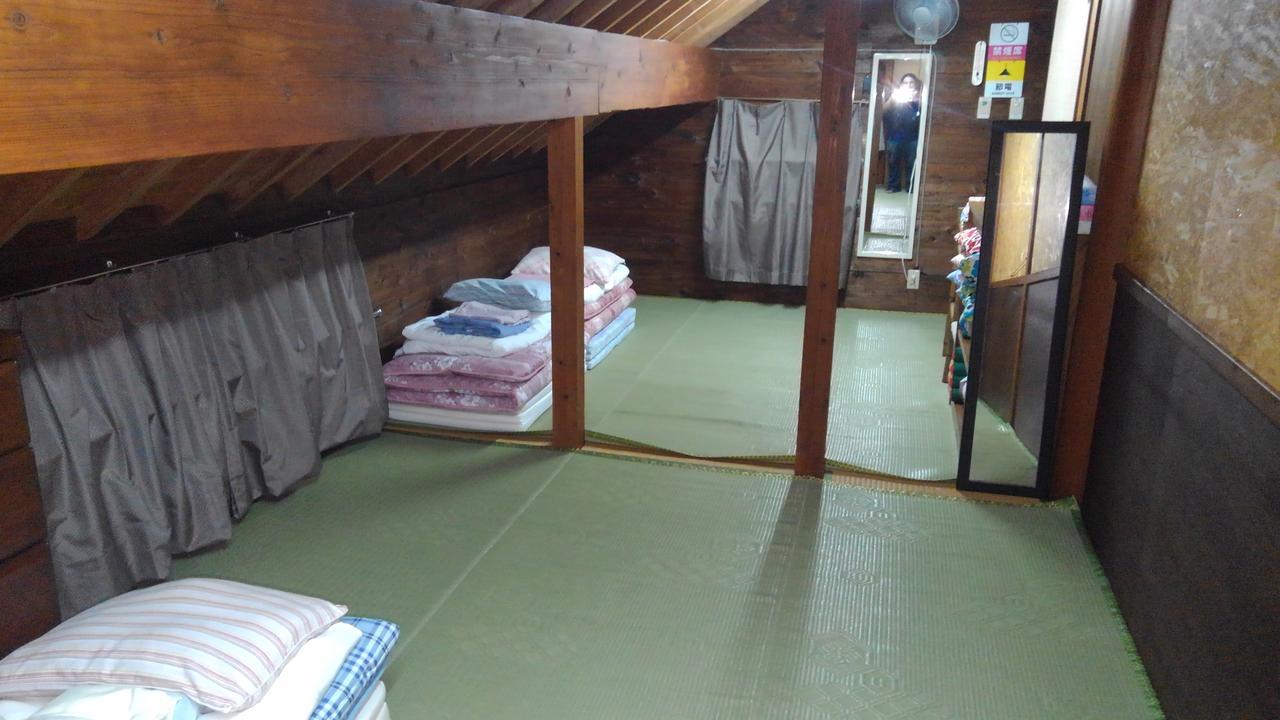 Tropical Surf House Okinawa Hotel อนนะ ภายนอก รูปภาพ